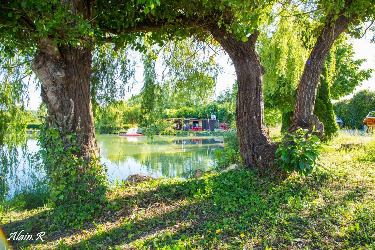 Paradise Challets And Camping Hotel Sarrecave Kültér fotó
