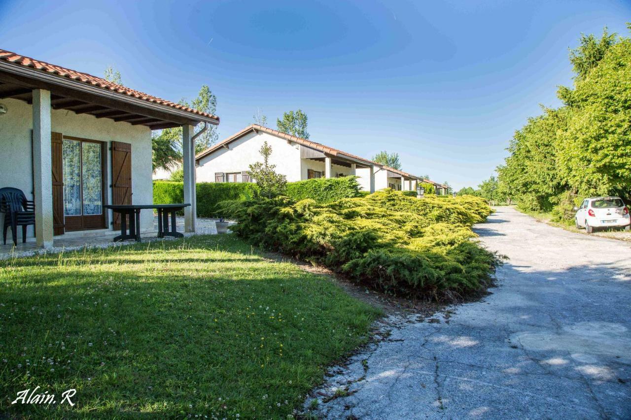 Paradise Challets And Camping Hotel Sarrecave Kültér fotó